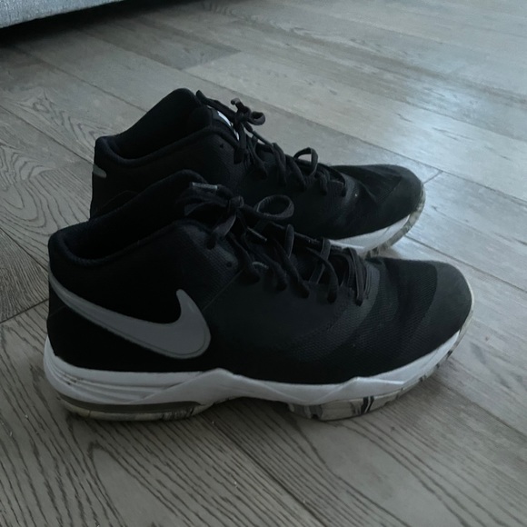 Nike Air Max Emergent Shoes - Picture 4 of 9